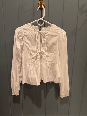 H&M White Tie-Front Peasant Blouse